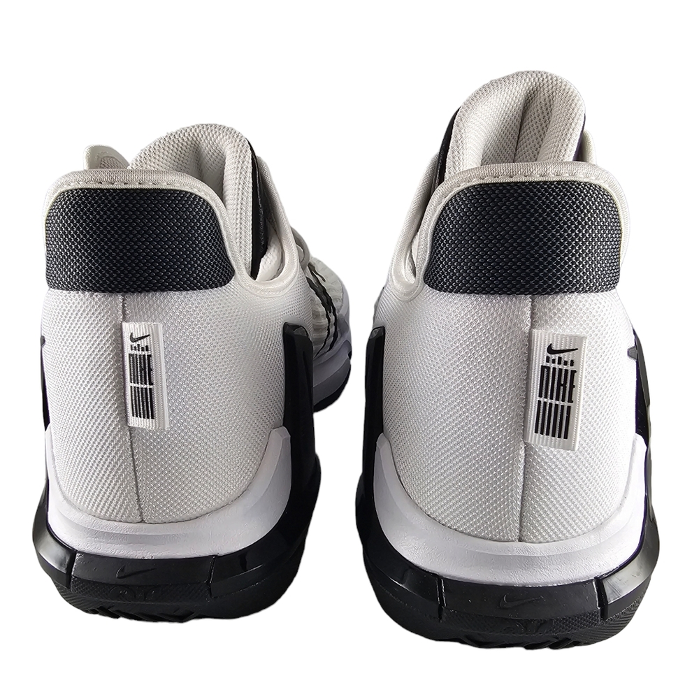 NWT Nike LeBron Witness 6 Men's Size 12 White and Black Basketball Sneaker Shoes - Picture 5 of 15